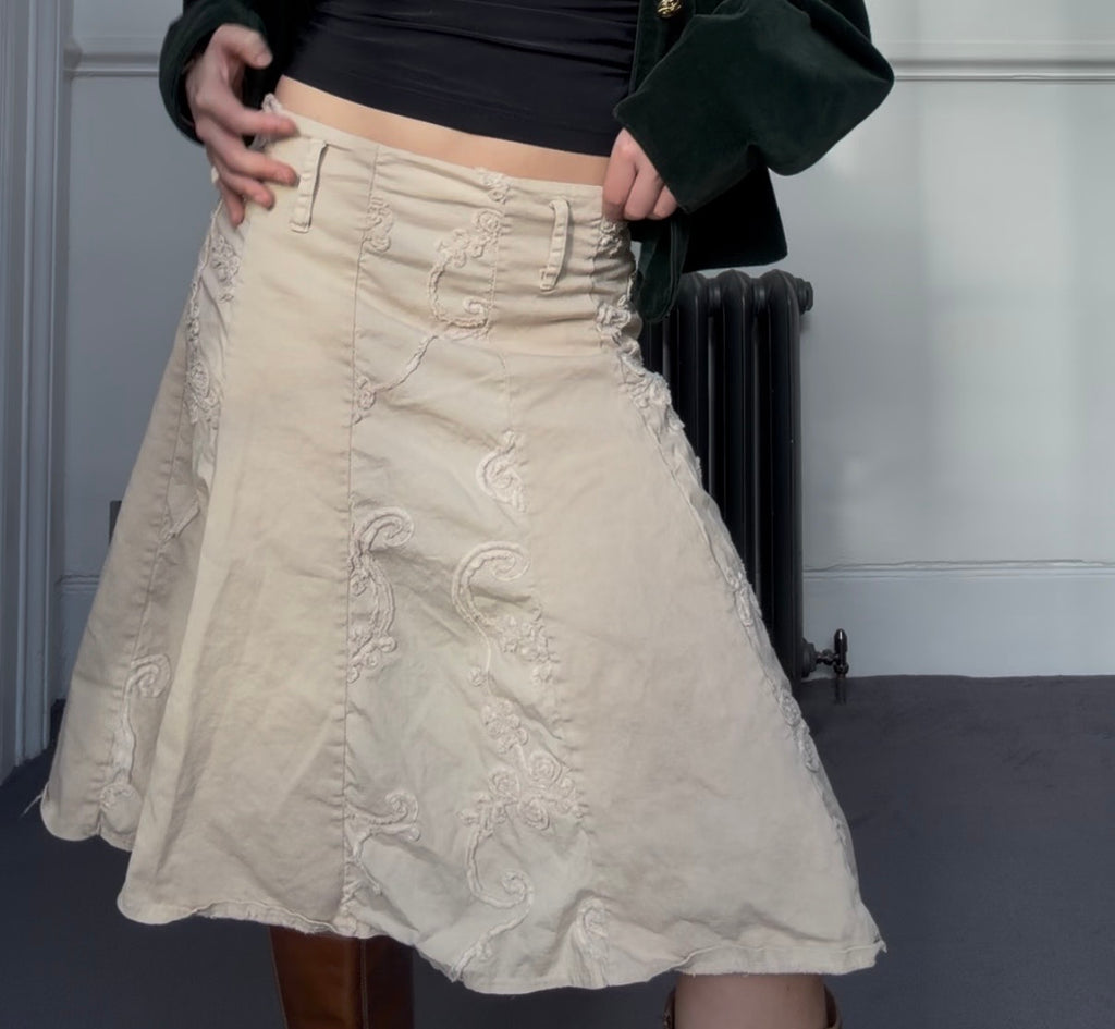 The Ève Skirt