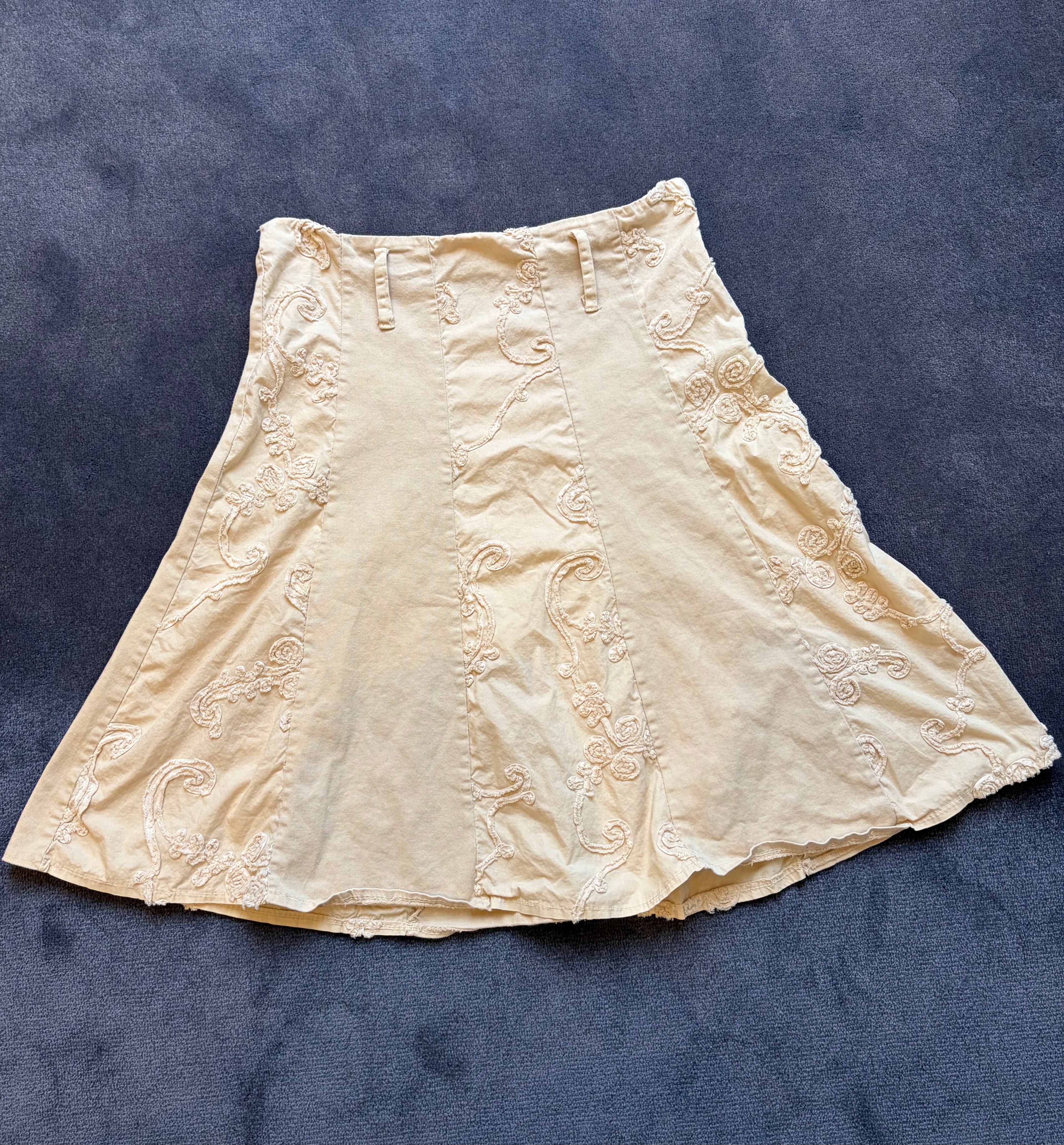 The Ève Skirt