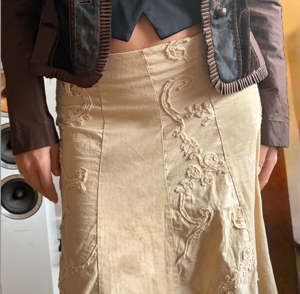 The Ève Skirt